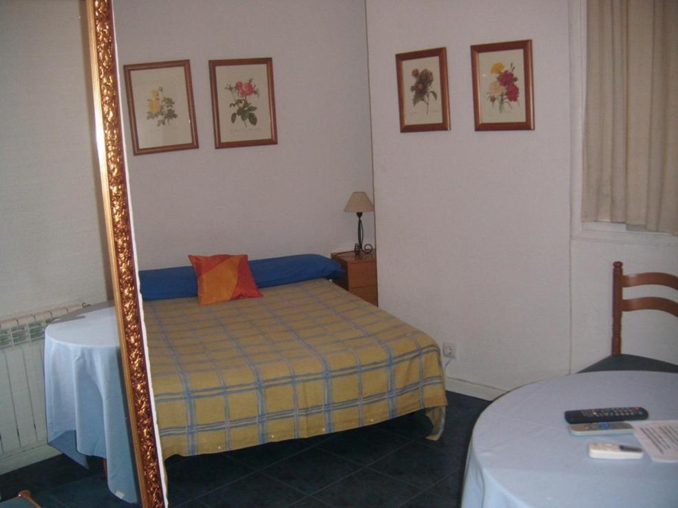 Puerta Del Sol Rooms マドリード 部屋 写真
