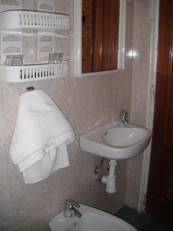 Puerta Del Sol Rooms マドリード 部屋 写真